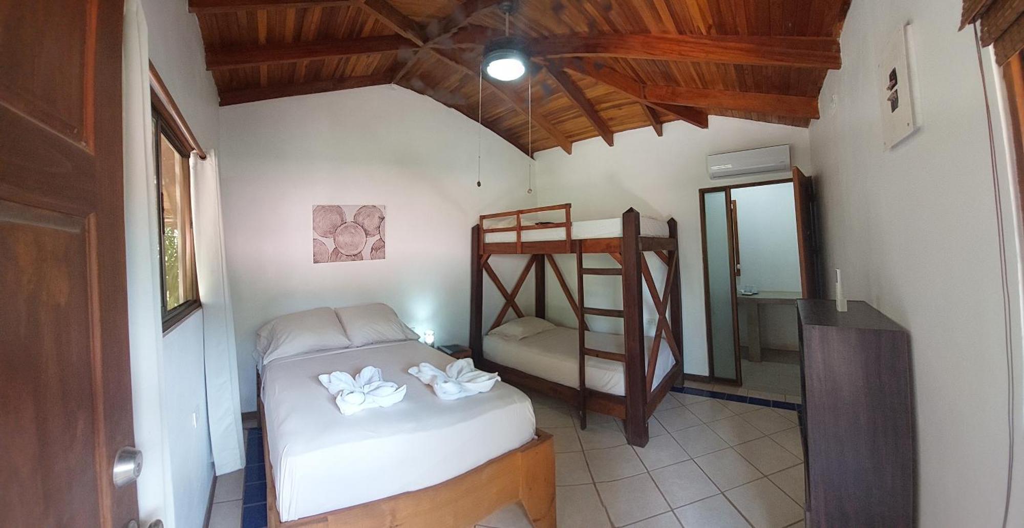 Indra Inn Плая Гранде Екстериор снимка
